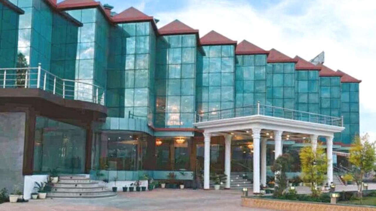 Hotel Padmini Palace Dehradun Exterior photo